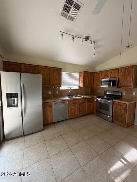 603 W Mcrae Dr - Photo 6 of 27
