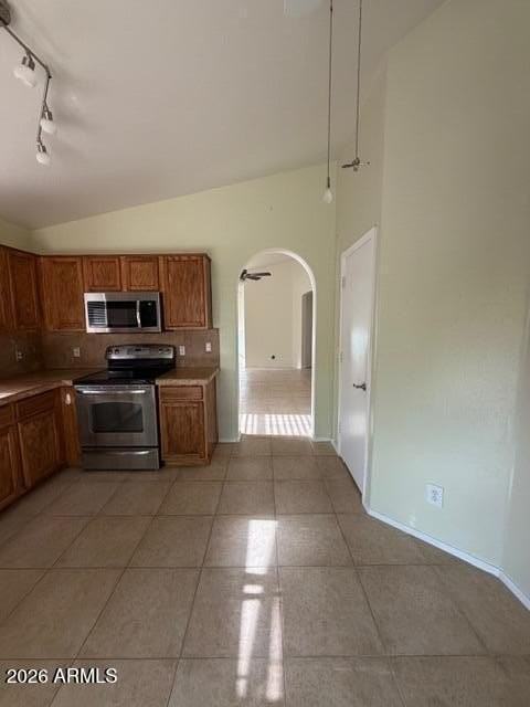603 W Mcrae Dr - Photo 7 of 27