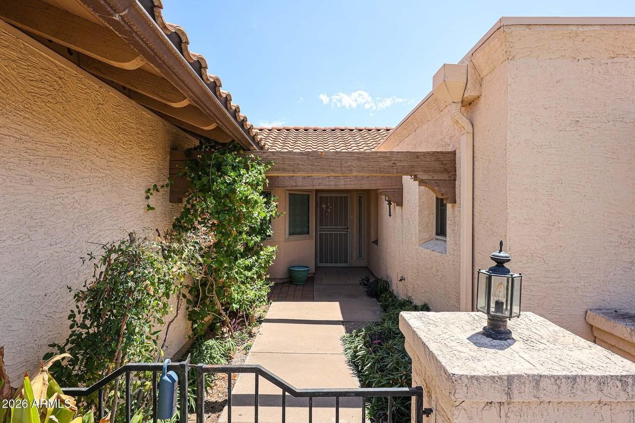 3233 E Desert Cove Ave - Photo 3 of 32