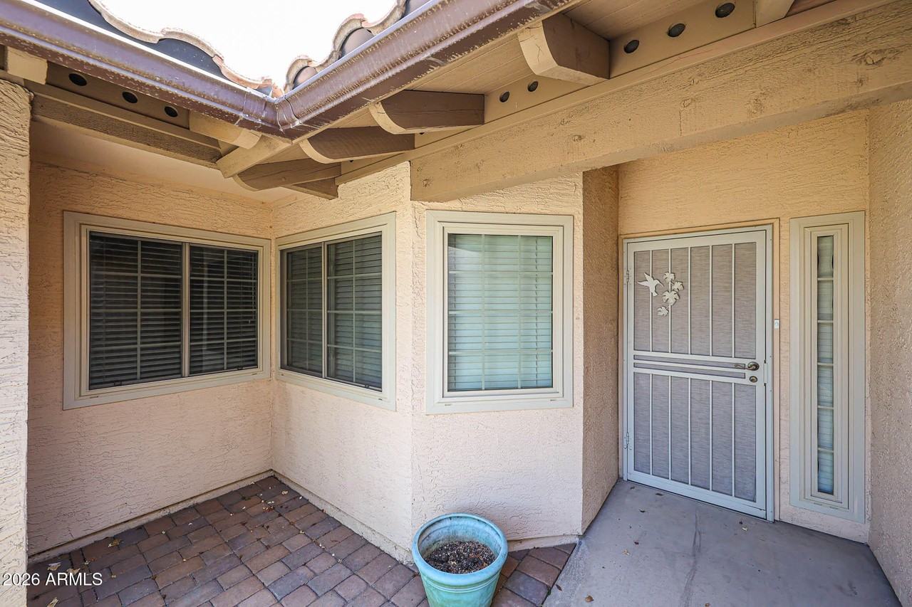 3233 E Desert Cove Ave - Photo 4 of 32