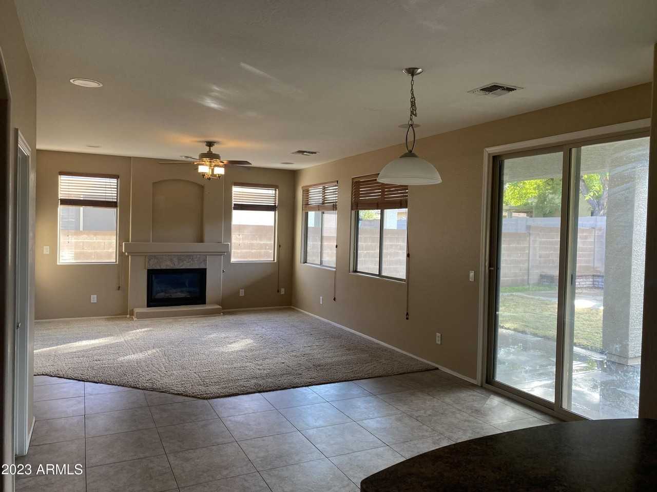 18045 W Carol Ave - Photo 2 of 17