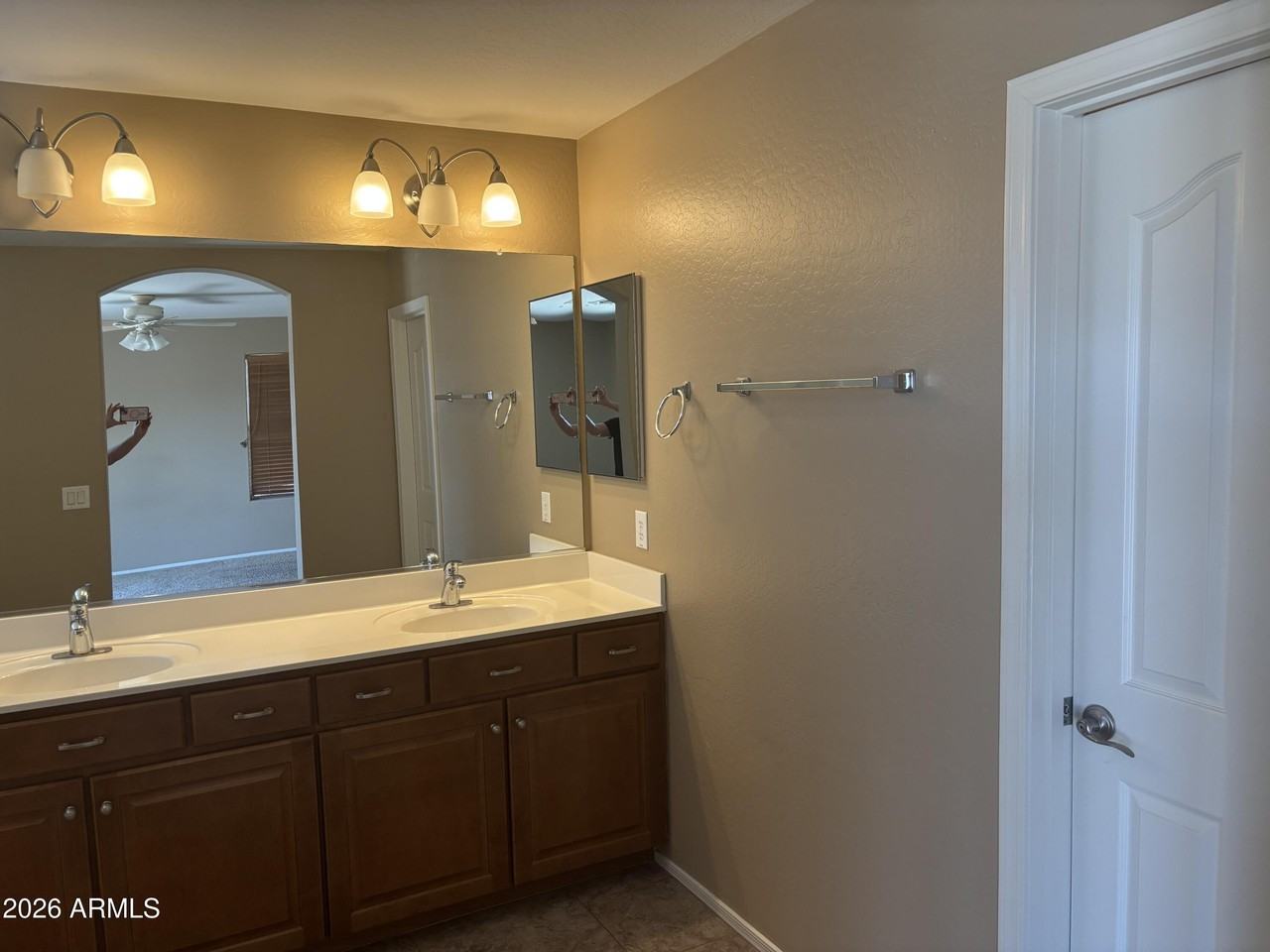 18045 W Carol Ave - Photo 7 of 17