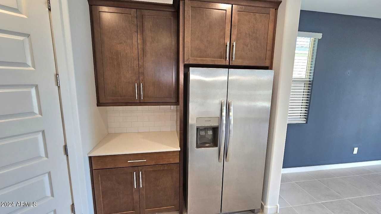 32029 N 123rd Ln - Photo 7 of 39