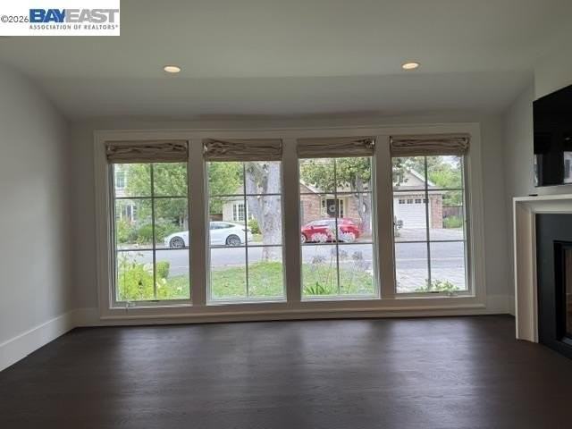 361 Claire Pl - Photo 4 of 19