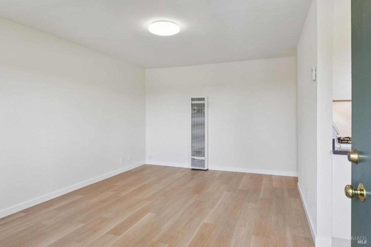 83 Pixley Ave #7 - Photo 4 of 24