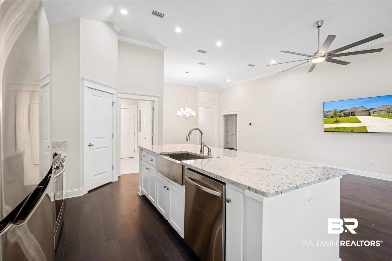 774 Dunker Ave - Photo 7 of 20