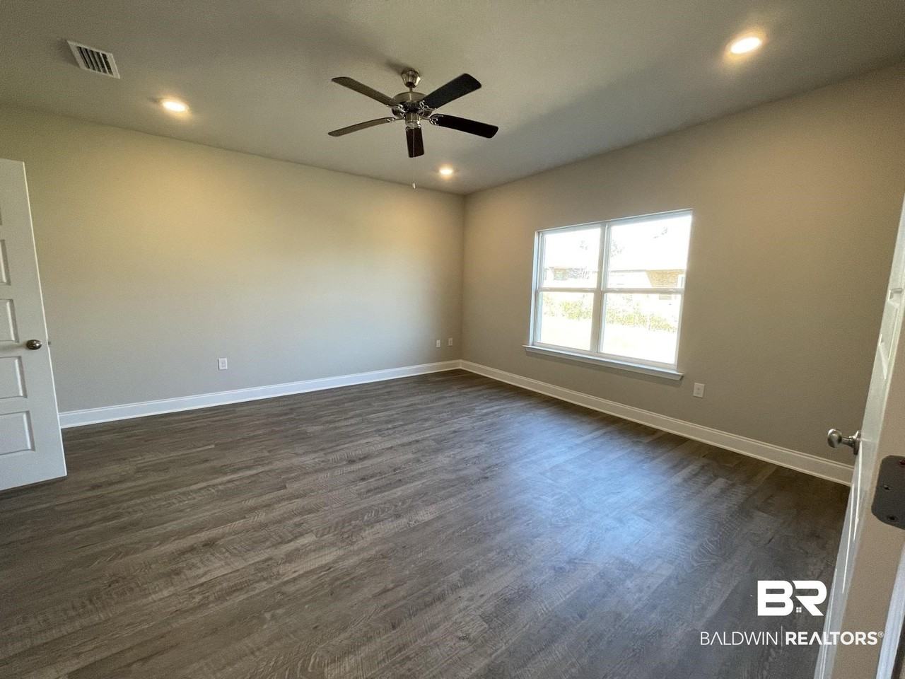 31560 Memphis Loop - Photo 4 of 16