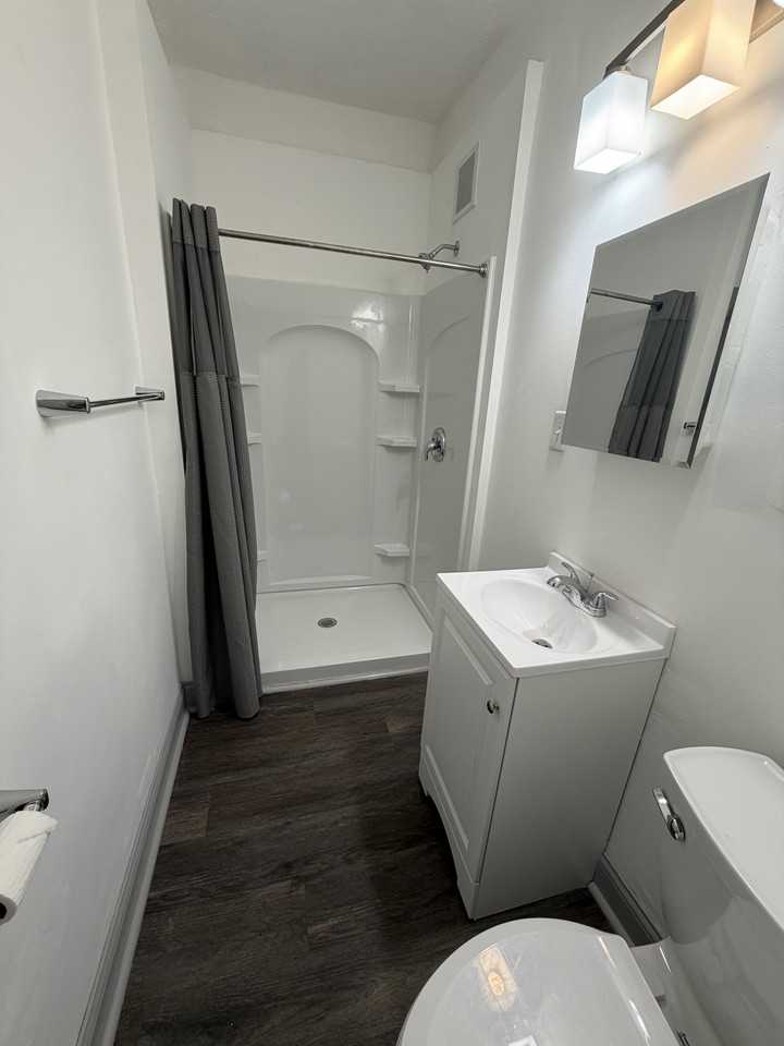 13375 Madison Ave #2 - Photo 5 of 10