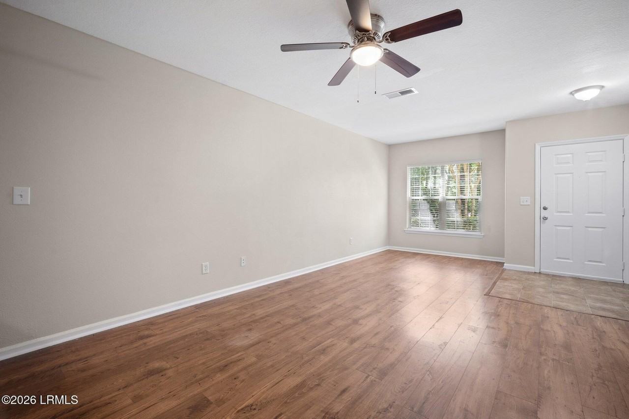 897 Fording Island Rd #310 - Photo 5 of 30
