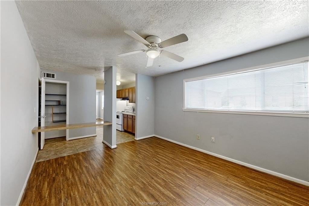 304 Tauber St #3 - Photo 5 of 13