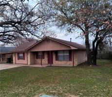 featured image of 3203 Heatherwood Dr