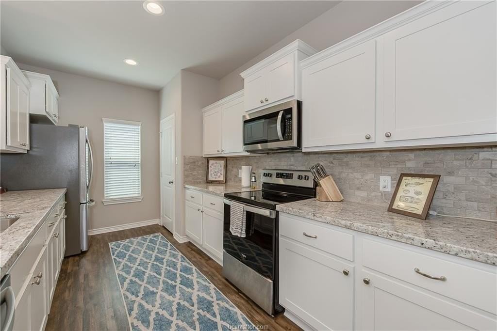 503 Hayes Ln - Photo 6 of 22