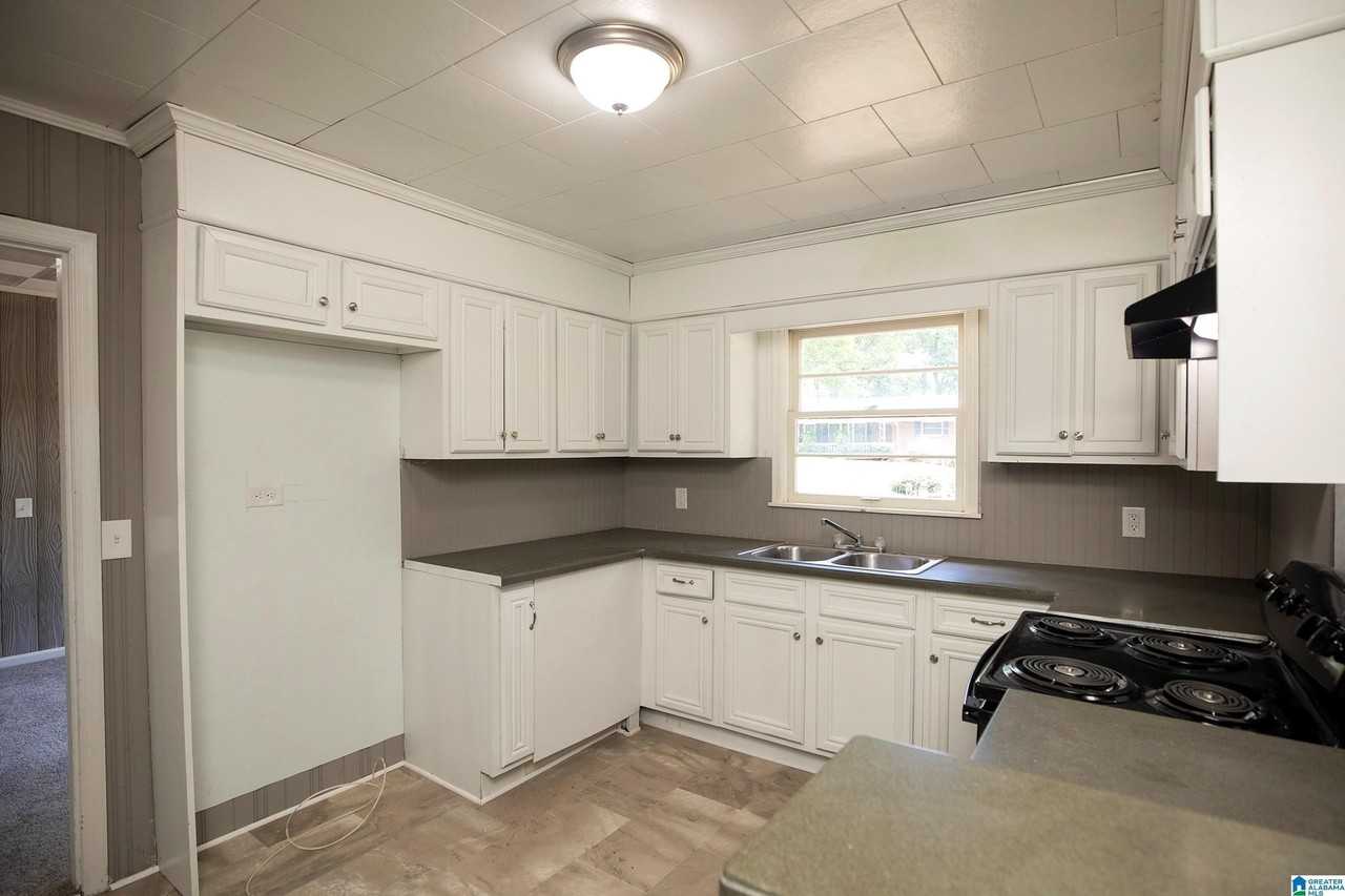 656 Kenwood Dr - Photo 7 of 21