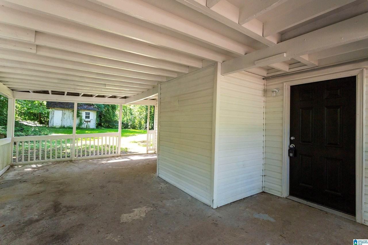204 Mccormick Ave - Photo 2 of 18