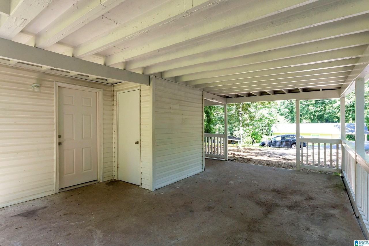 204 Mccormick Ave - Photo 3 of 18