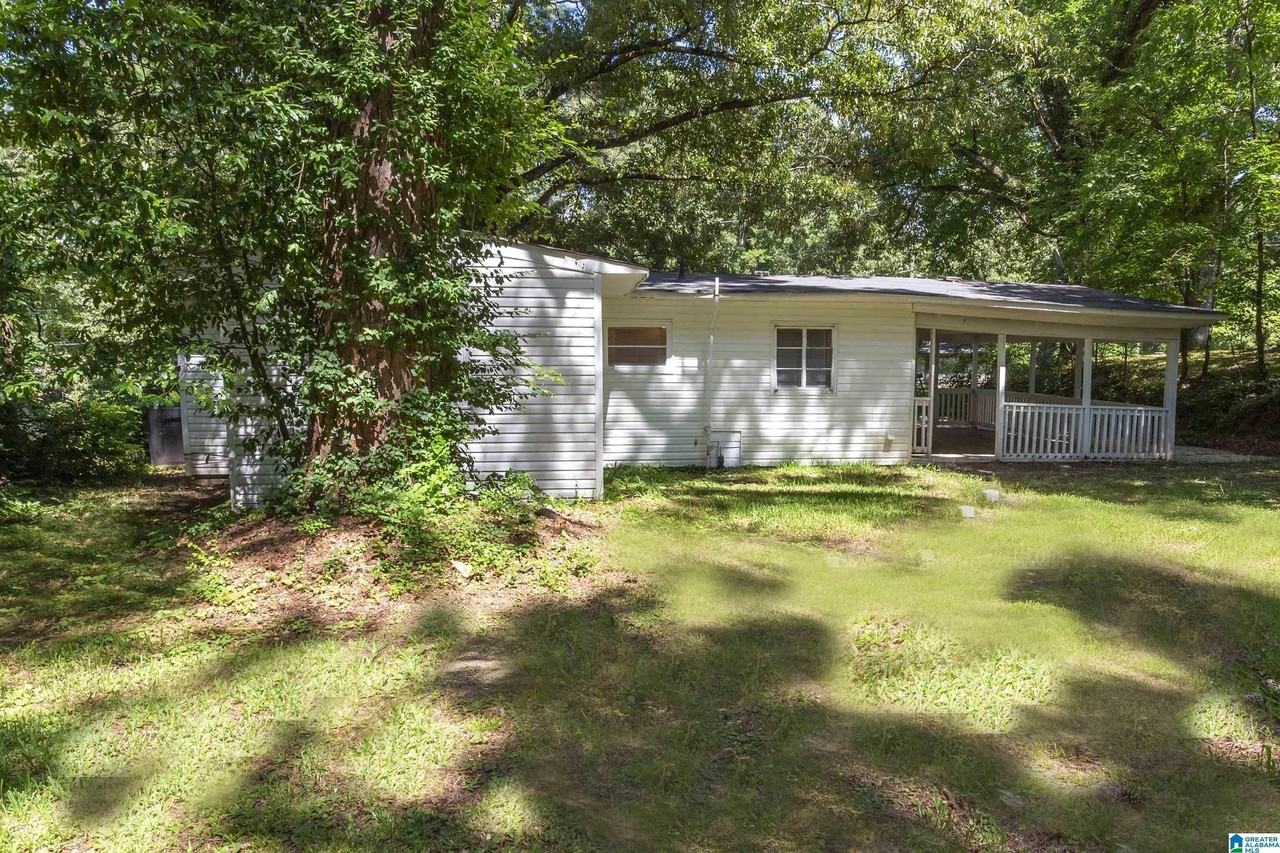 204 Mccormick Ave - Photo 4 of 18
