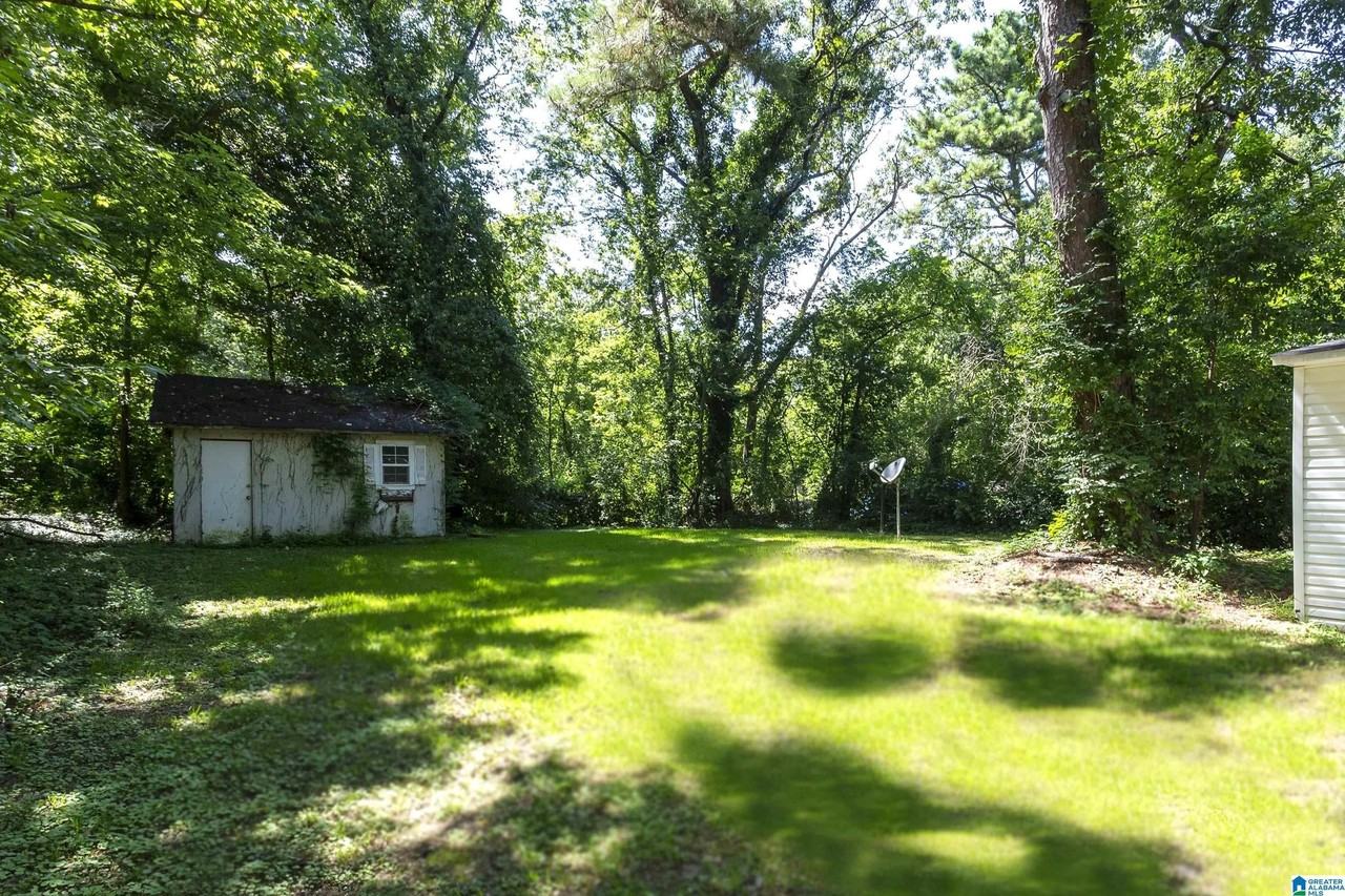 204 Mccormick Ave - Photo 5 of 18
