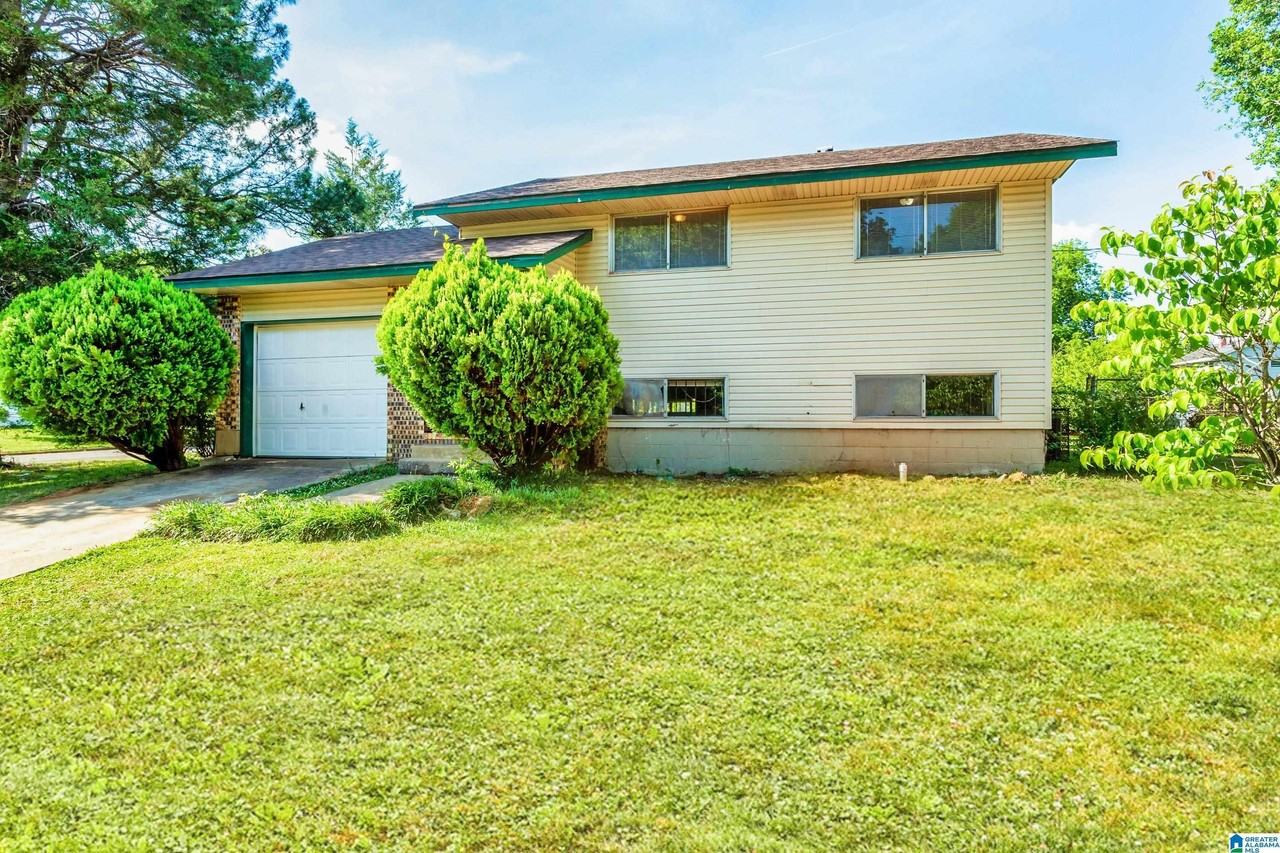 1112 S Gale Dr - Photo 2 of 20
