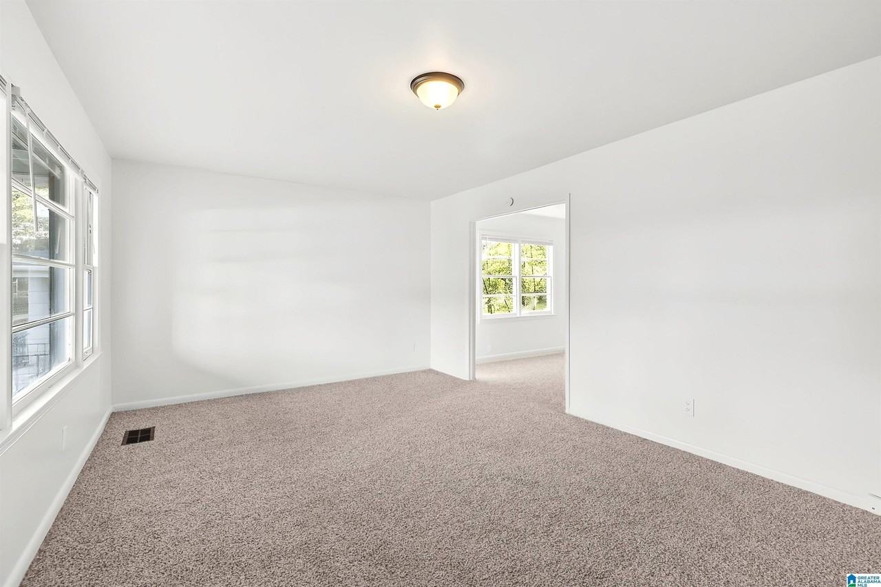 932 Five Mile Rd - Photo 5 of 14