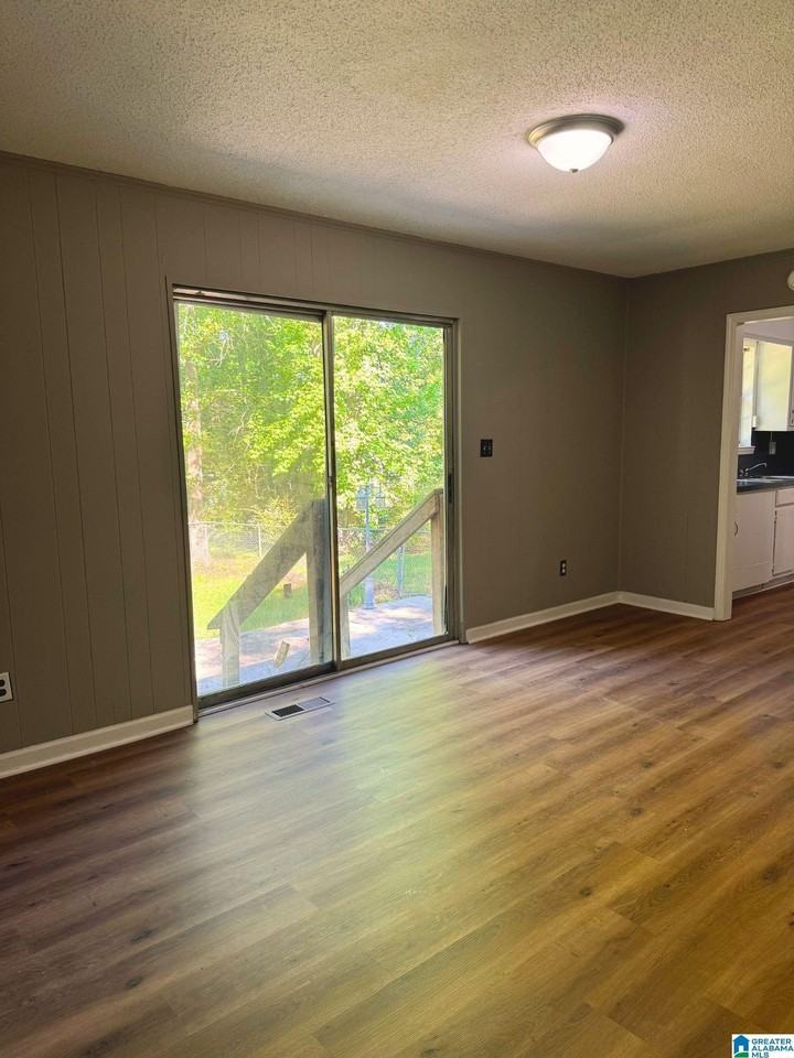 297 Fran Dr - Photo 4 of 13