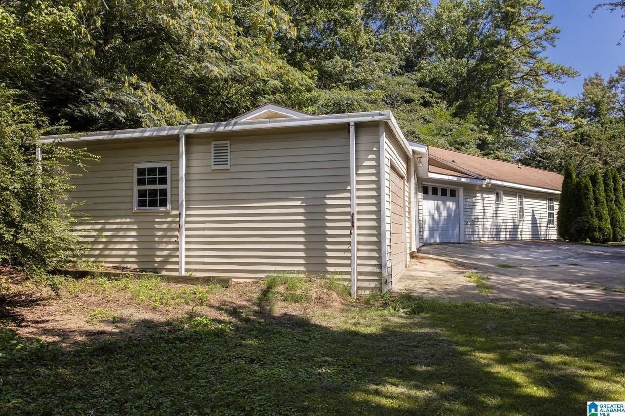 1612 Glenwood St Nw - Photo 5 of 21