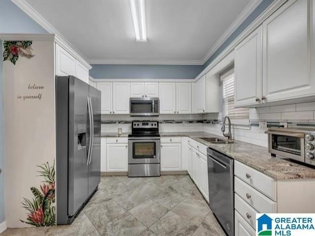 3025 English Oaks Cir - Photo 4 of 9