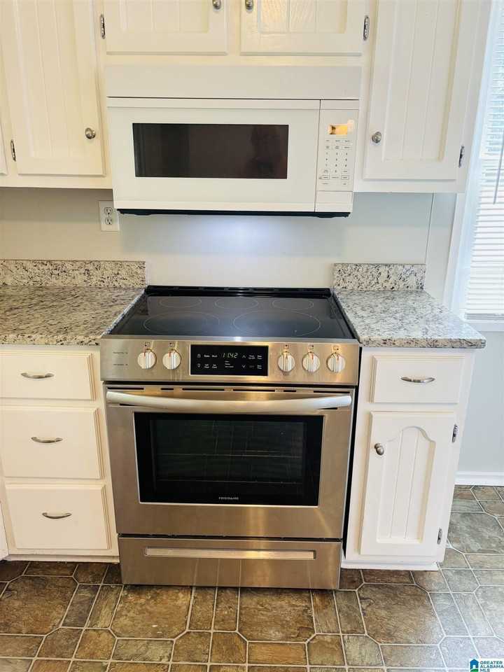 1312 Monticello St - Photo 4 of 12