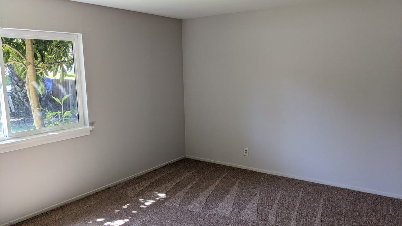 2139 Little Orchard St #6 - Photo 4 of 8
