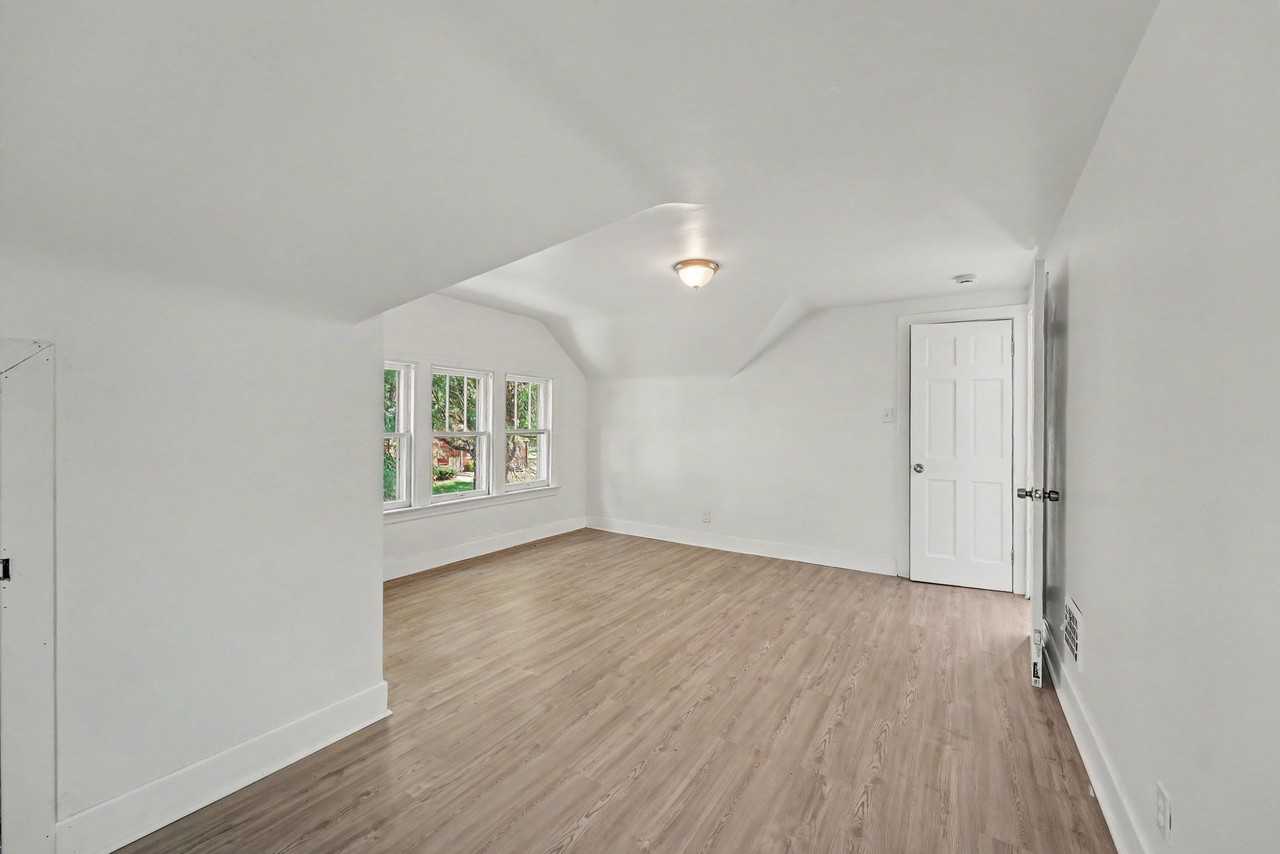 15224 Rossini Dr #1 - Photo 5 of 22