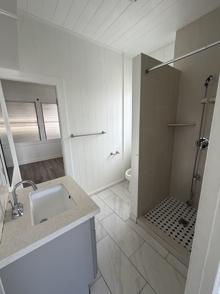 1768 Silva St #1768B - Photo 6 of 8