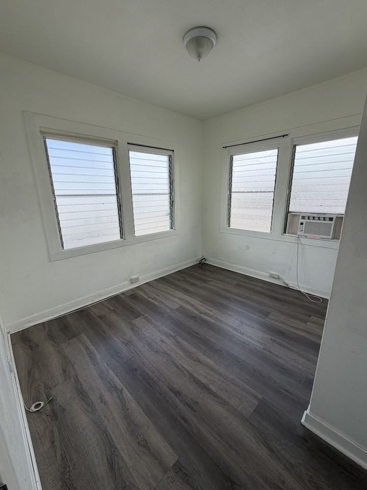 1768 Silva St #1768C - Photo 7 of 8