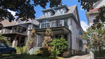 featured image of 37 Manchester Pl #LOWER