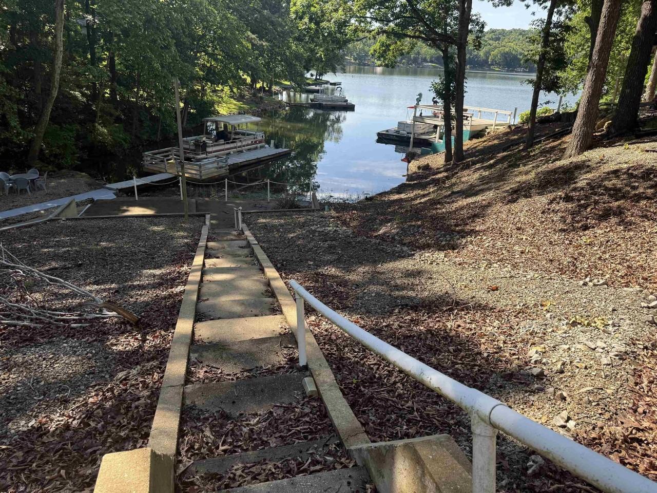 20 N Lakeshore Dr - Photo 5 of 37