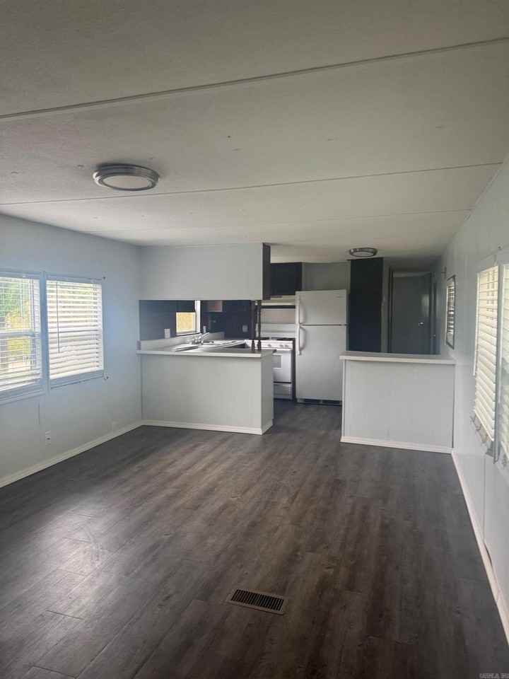 6615 Fitts Rd - Photo 3 of 13