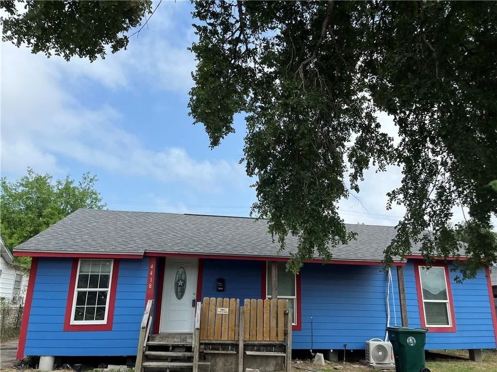 4418 Vestal St - Photo 2 of 18