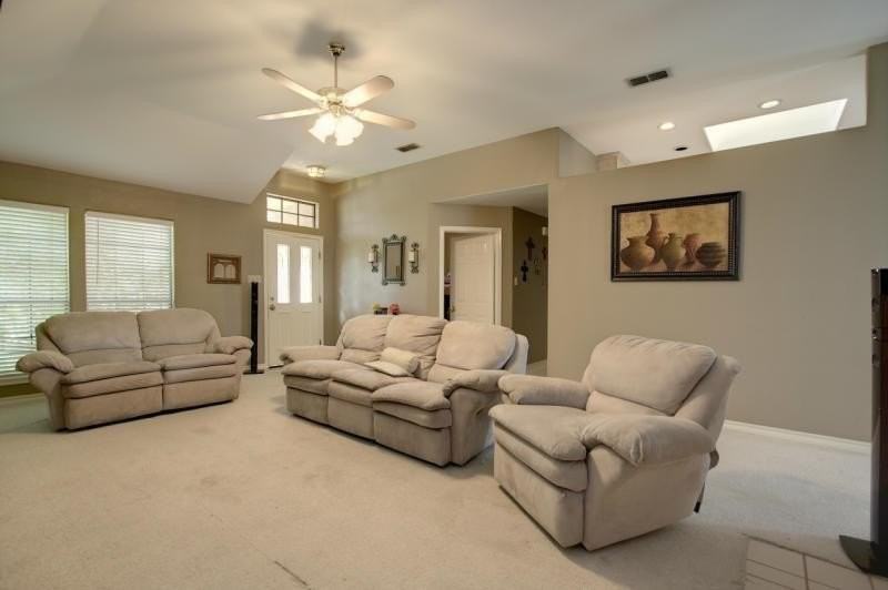 4510 Silver Hollow Dr - Photo 3 of 13