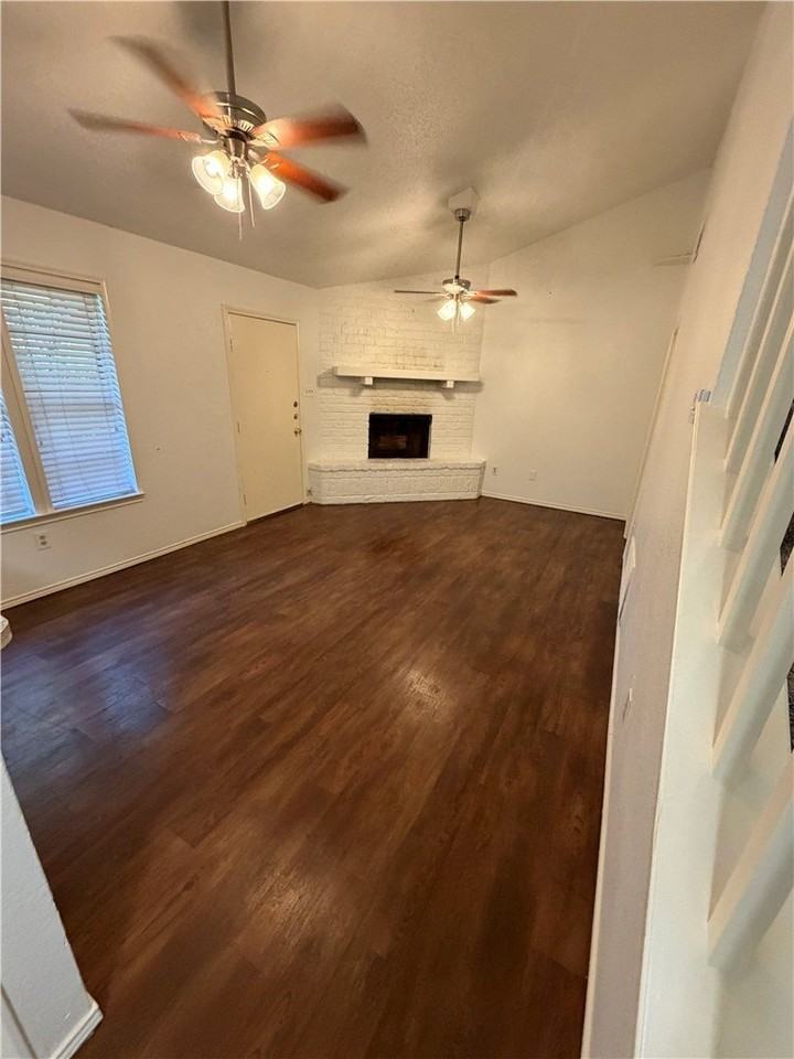 5180 Middlecoff Rd - Photo 2 of 15