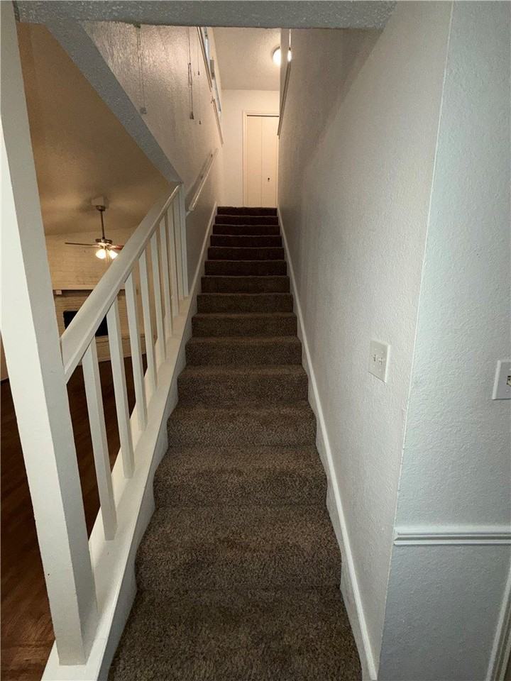 5180 Middlecoff Rd - Photo 5 of 15