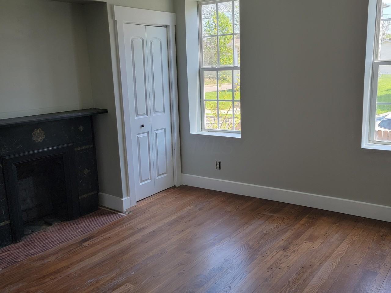 751 Wager St - Photo 3 of 16