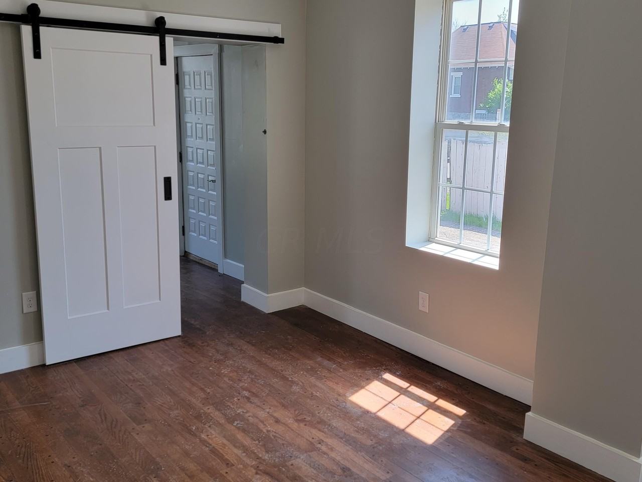751 Wager St - Photo 4 of 16