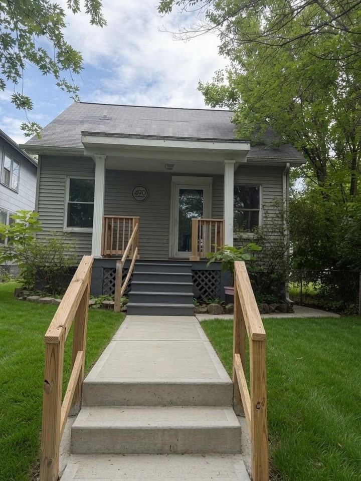 490 E Oakland Ave - Photo 3 of 29