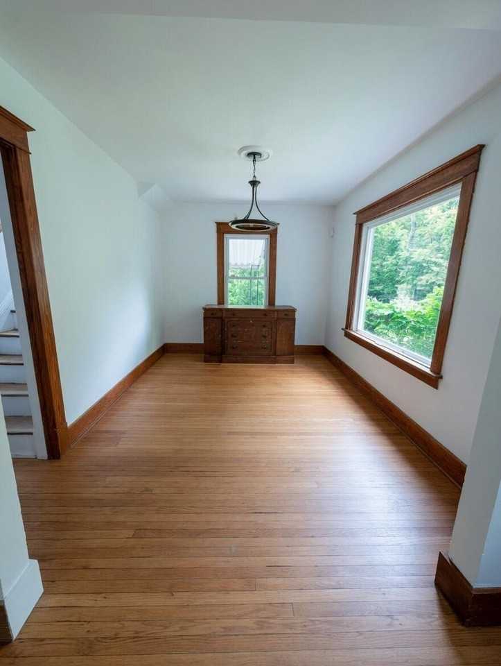 490 E Oakland Ave - Photo 4 of 29