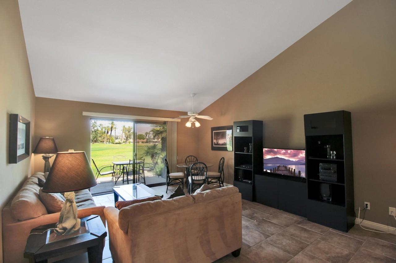 77062 Pauma Valley Way - Photo 4 of 13