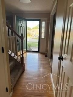 2899 Creekside Dr - Photo 2 of 31