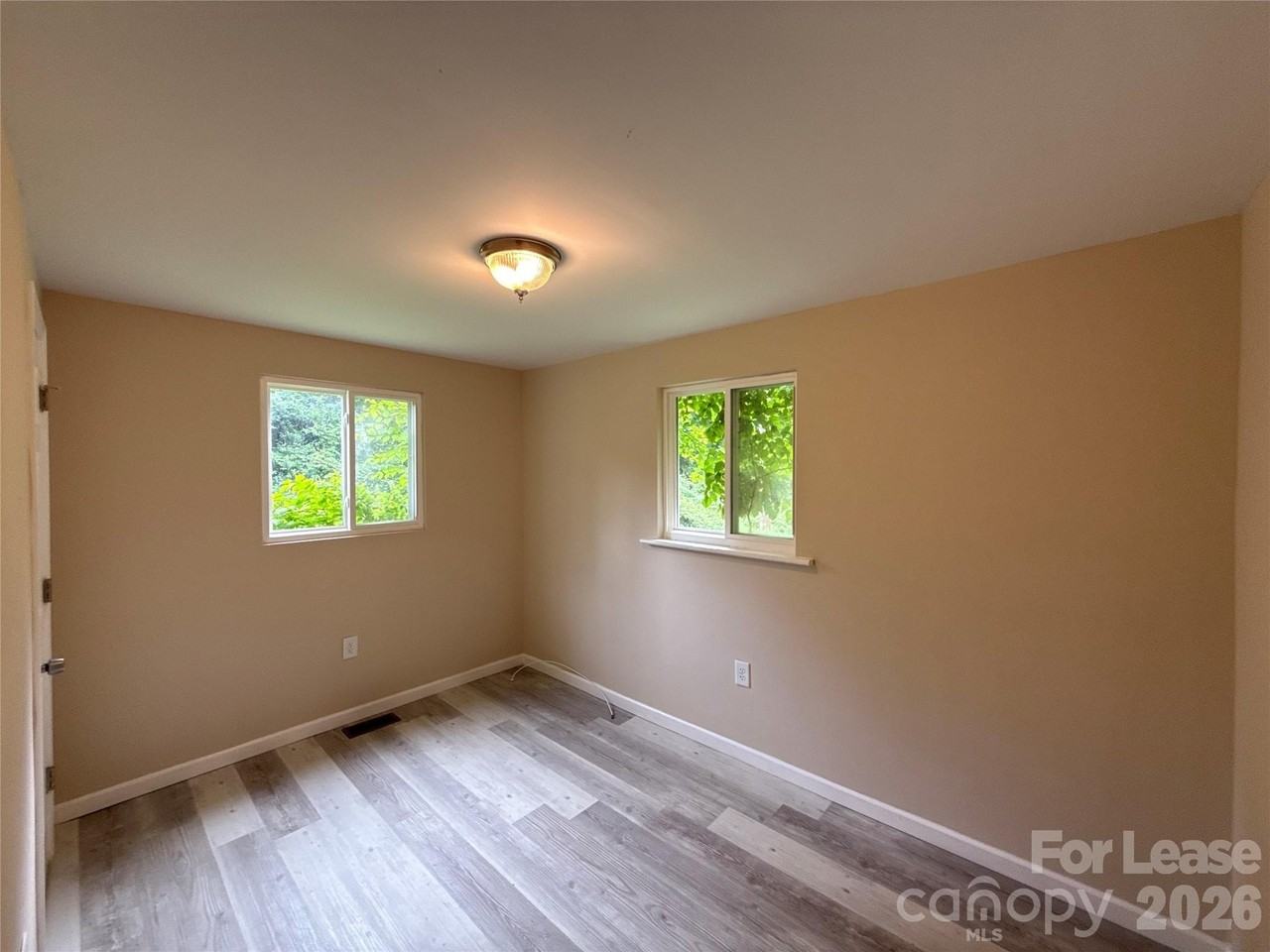 2700 Capitol Dr #2 - Photo 7 of 11