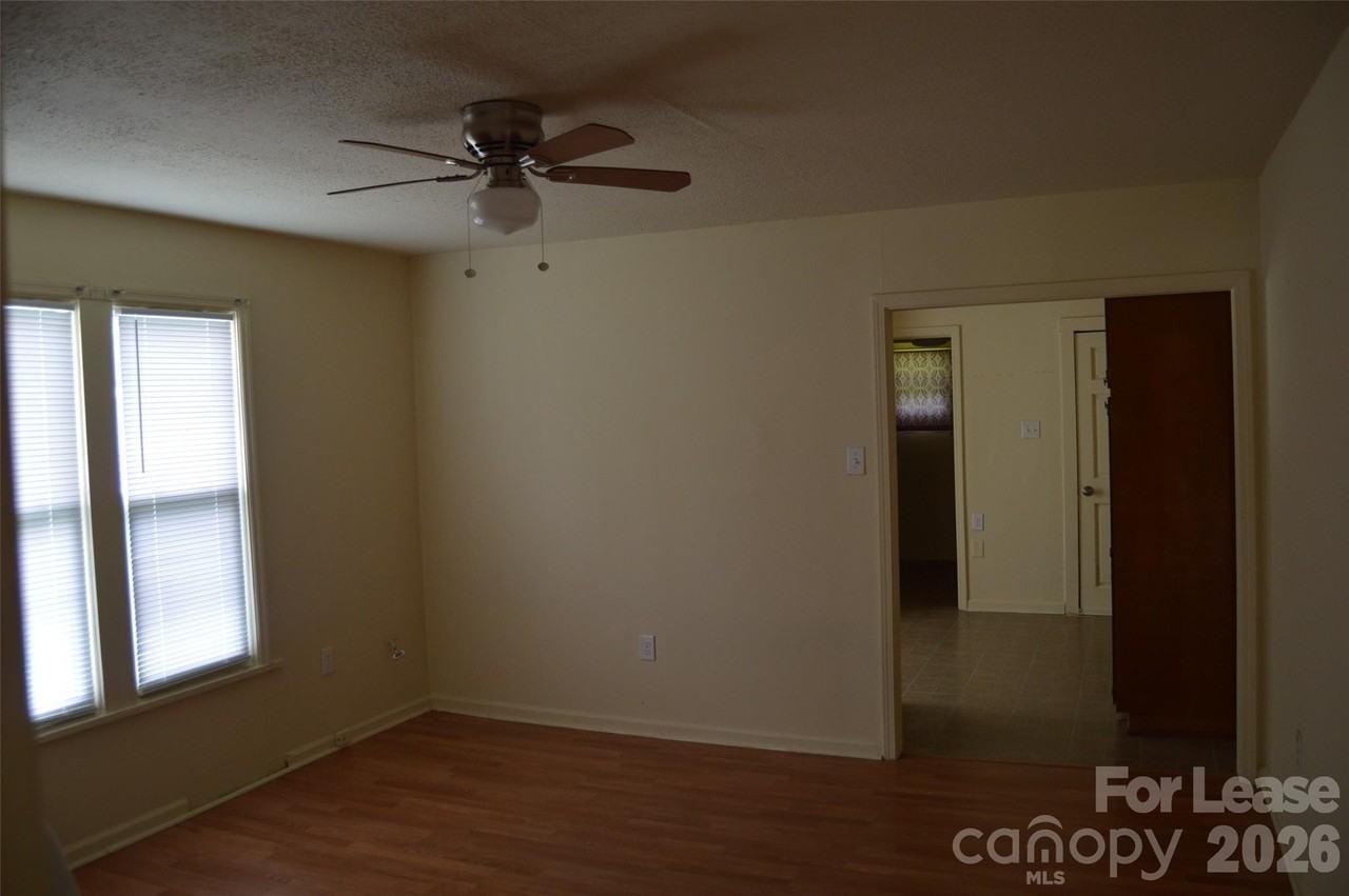 208 Wilson St #B - Photo 4 of 8