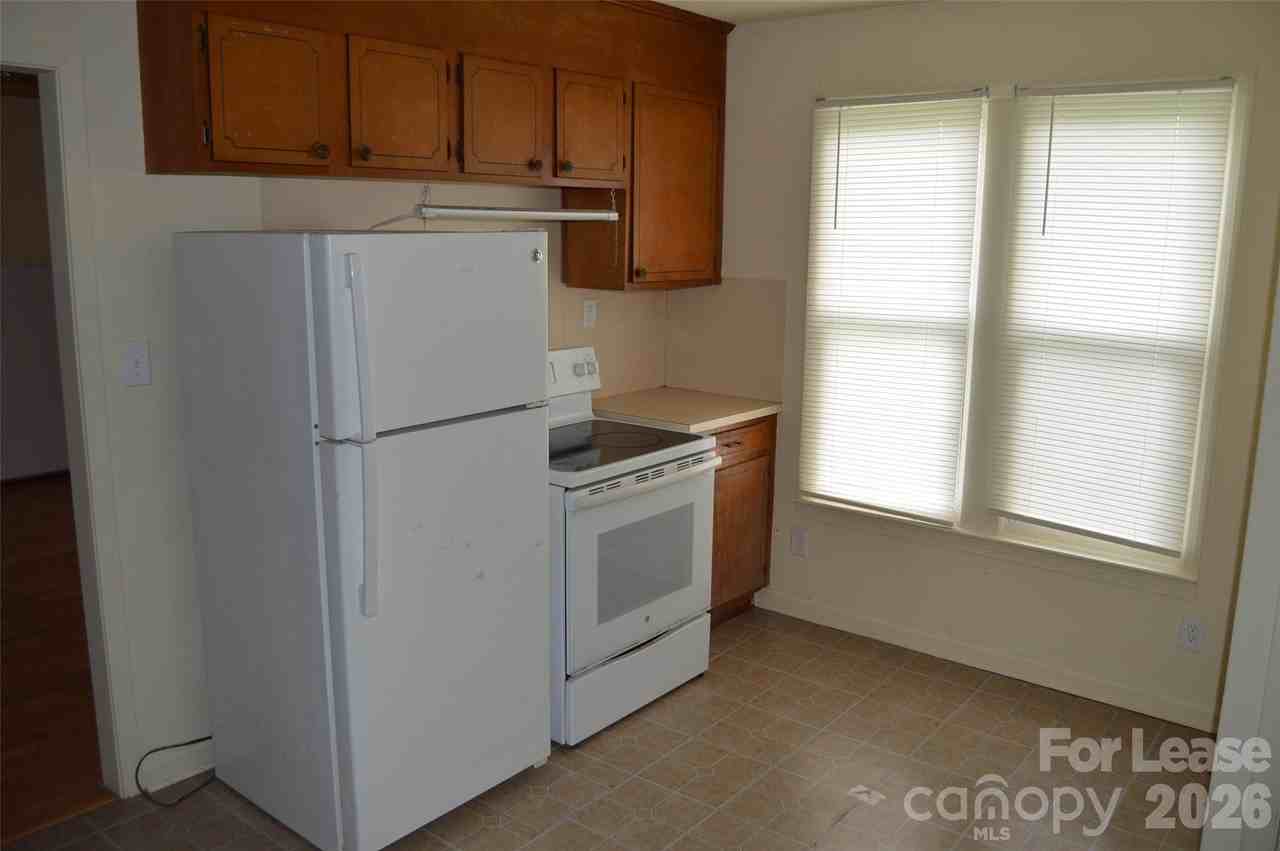 208 Wilson St #B - Photo 6 of 8