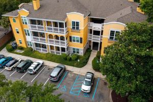 featured image of 1035 Telfair Way