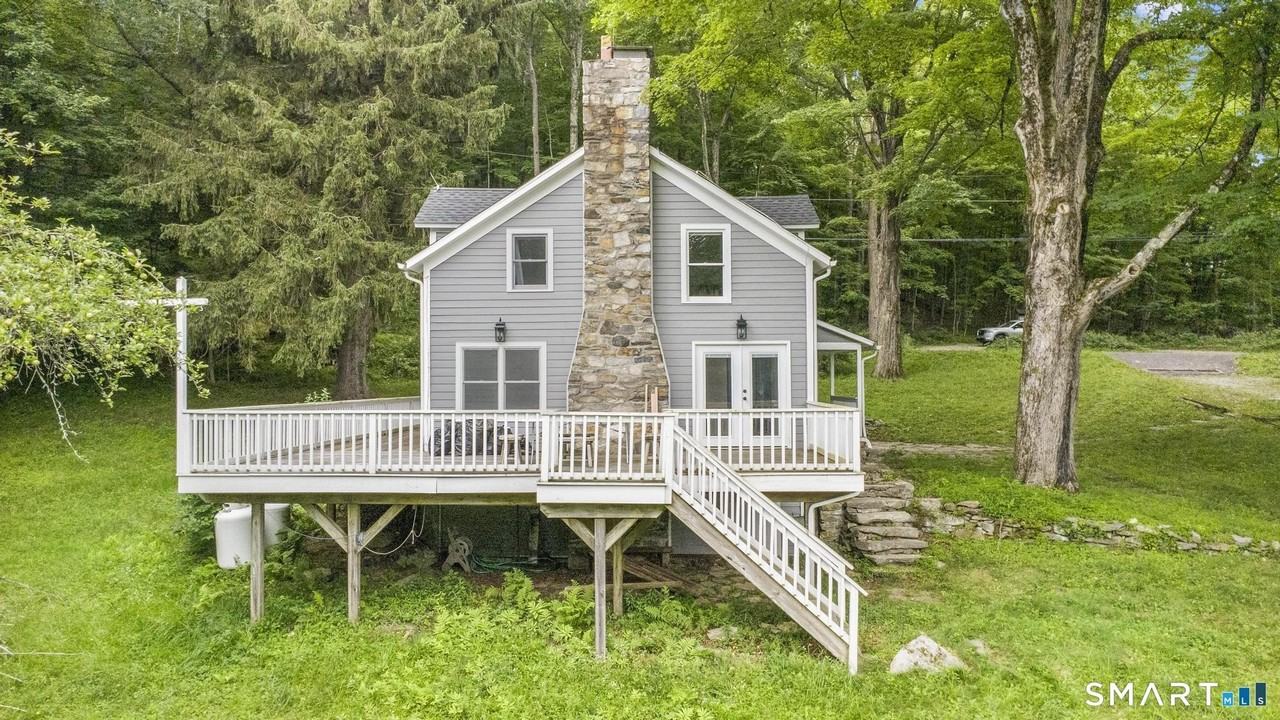 317 Skiff Mountain Rd - Photo 3 of 34