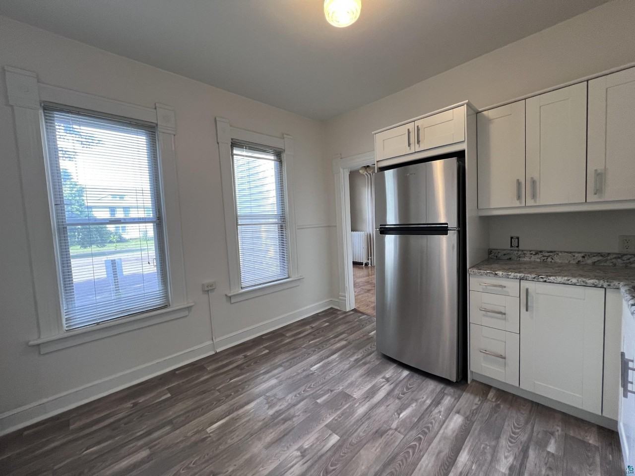 1709 John Ave - Photo 5 of 12
